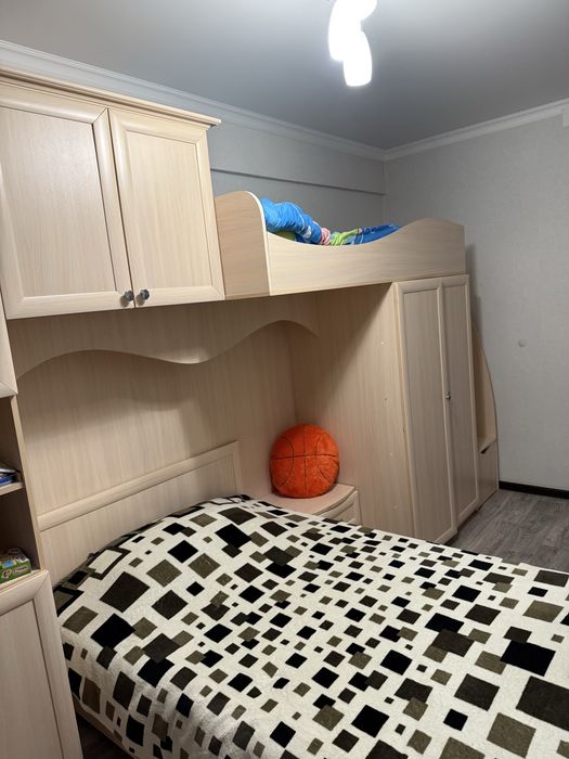 Спальный гарнитур в детскую