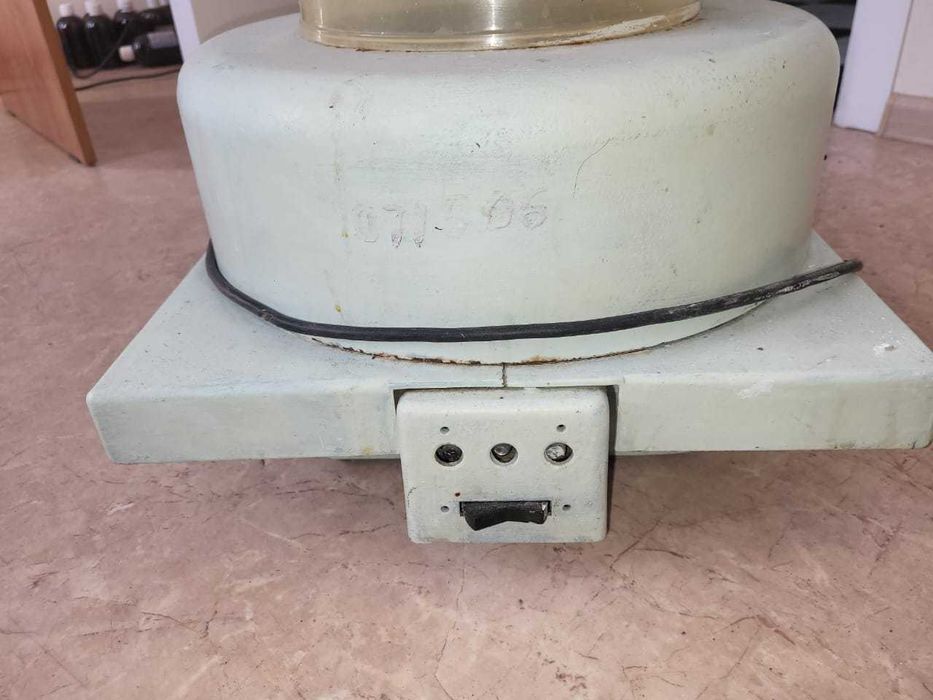 Продам  центрифугу 2 шт