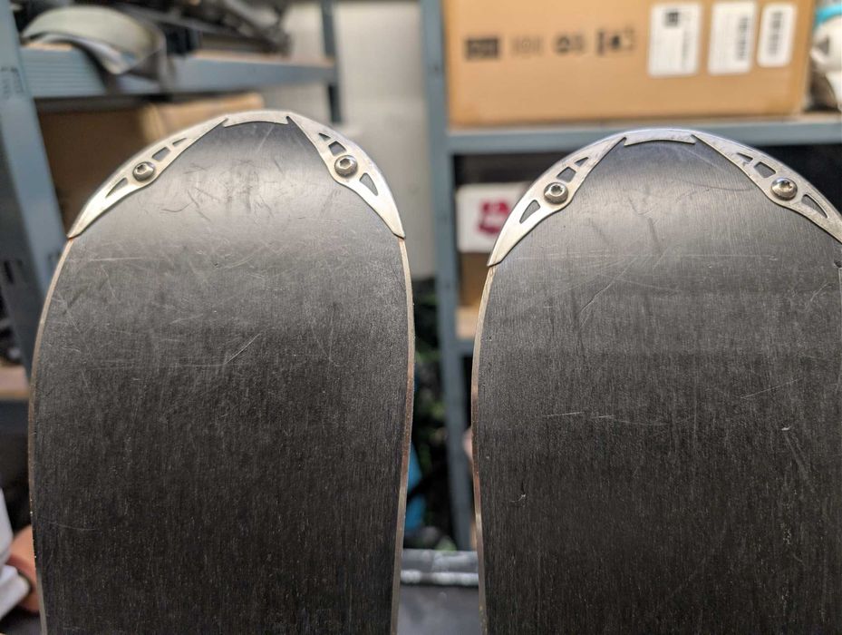 Ски и ски обувки комплект