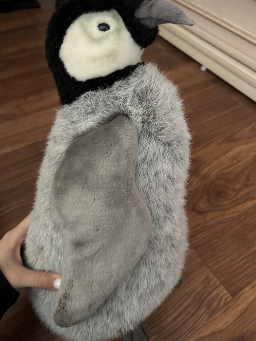 плюшевый пингвин