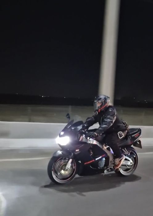 Продам Honda CBR Fireblade 919 RR-R