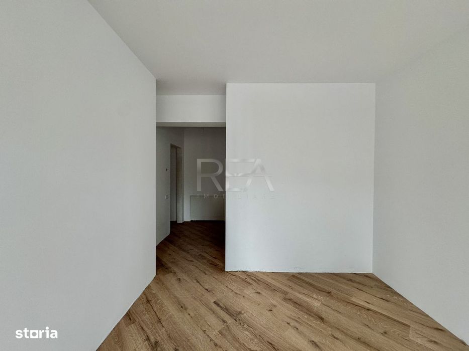 3 camere luminos cu gradina Ultracentral