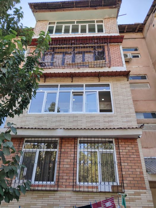 Olmazor tumani Qora qamish 2/1 da 5 xonali dom sotiladi