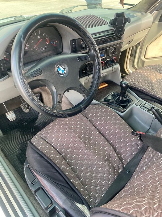 Продам бмв 520 е34