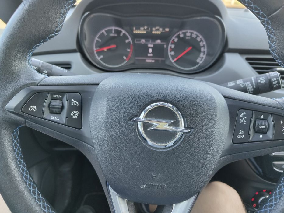 Vând Opel CORSA F