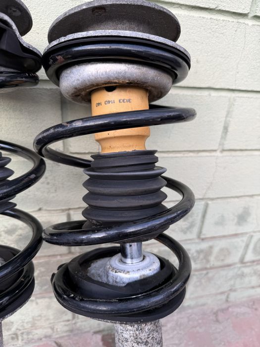 Перед стойка на бмв е39