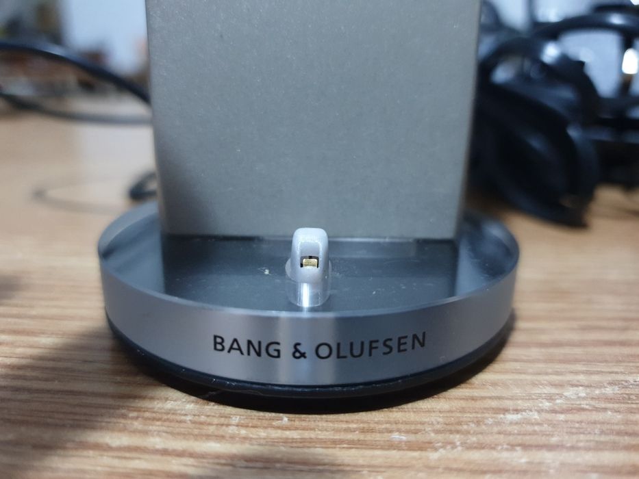 Vand incarcatoare telefoane bang&olufsen