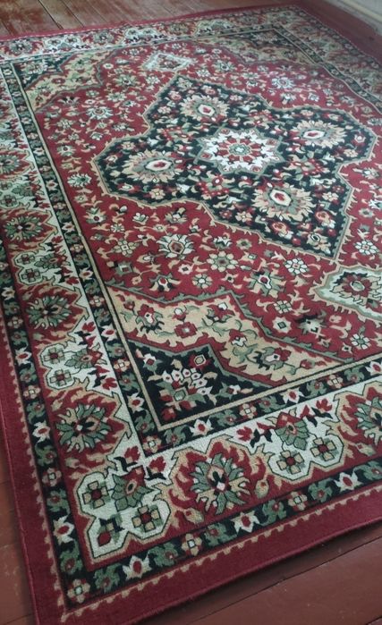 Продам ковер (330×245)