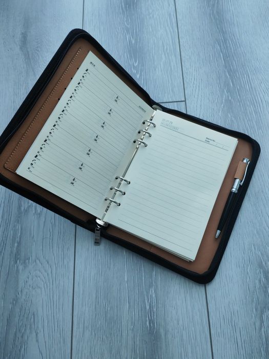 Agenda eleganta de birou