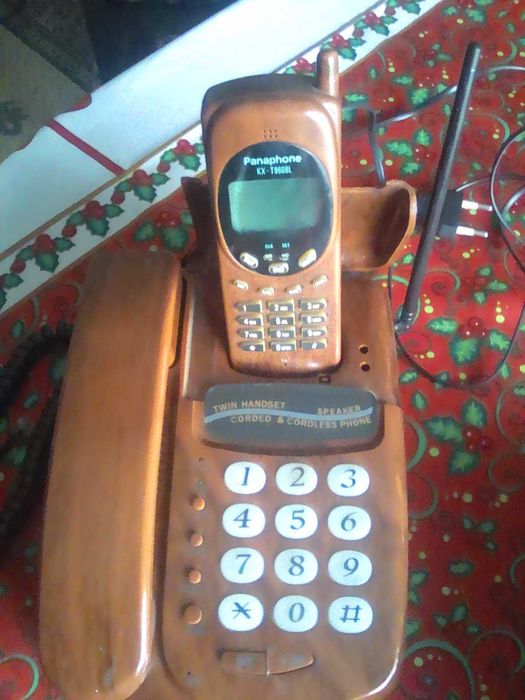 Стационарни телефони