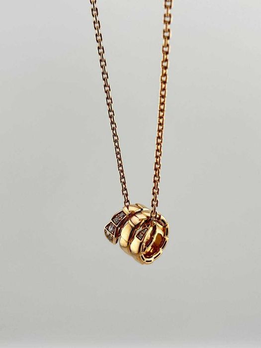 Колье Bvlgari Serpenti