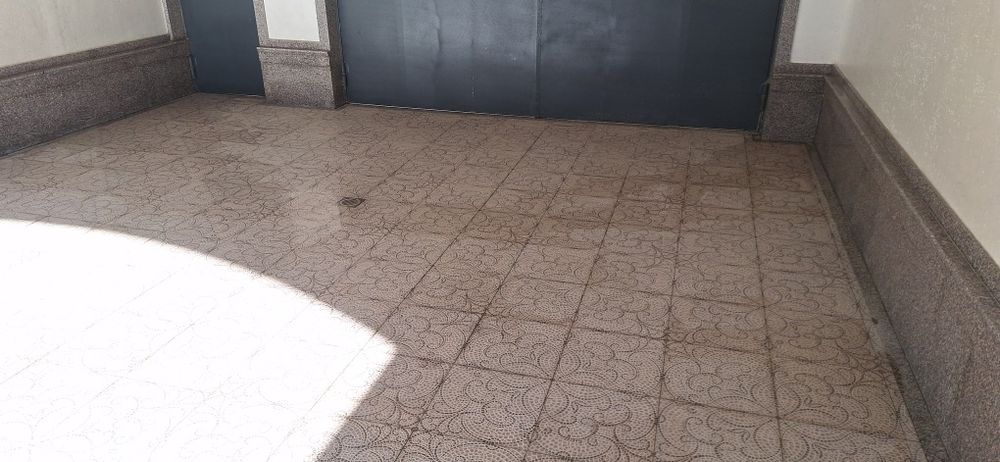 Bruschatka kafel yuvish xizmati