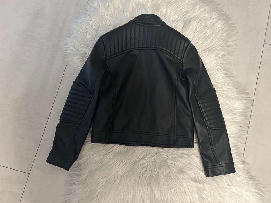 Чисто ново черно кожено яке