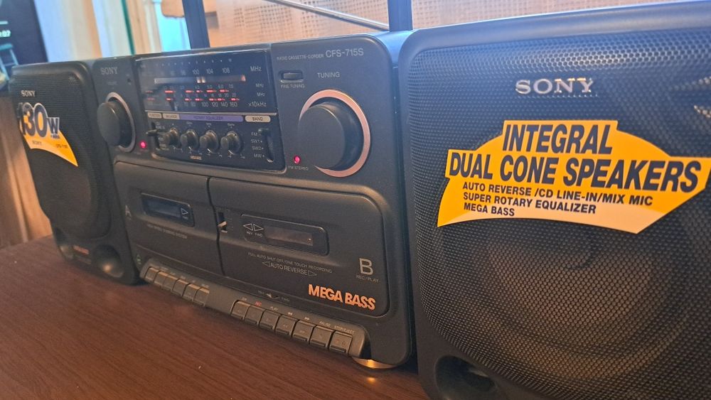 Магнитола SONY CFS-715 S