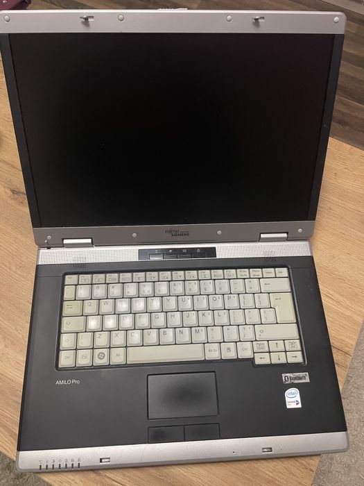 Laptop Fujitsu Siemens amilo pro