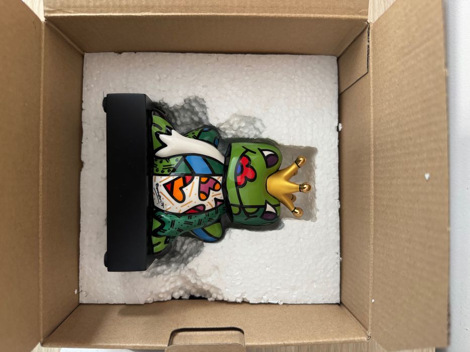 Порцеланова фигура жаба Goebel / FIGURINE PRINCE - POP ART Britto