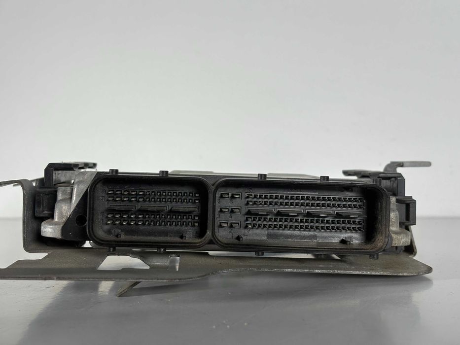 Компютър Двигател Туран 1.9 105 к.с. (03-06г) Computer Dvigatel VW Touran 1.9 TDI 105 hp