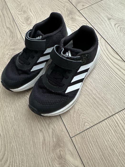 Кроссовки на мальчика