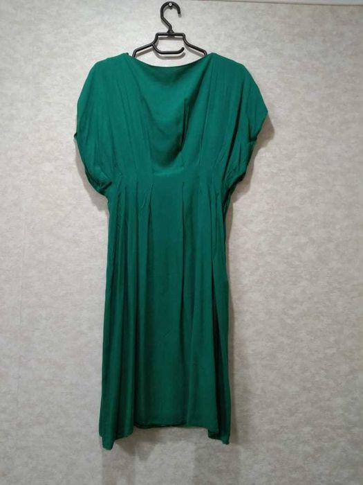 Продам платье женское