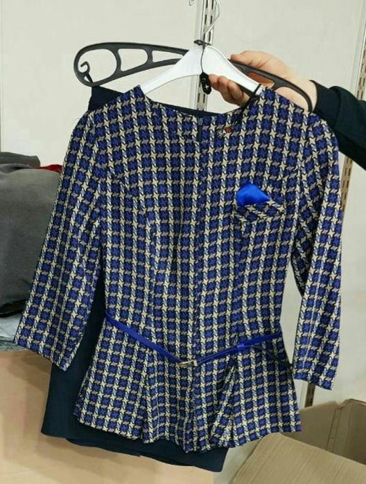 Женская двойка, кофта и юбка