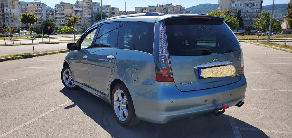 Mitsubishi Grandis 2.4i 165кс