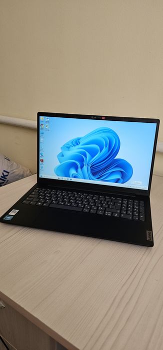 Ноутбук Lenovo (ssd 256гб)