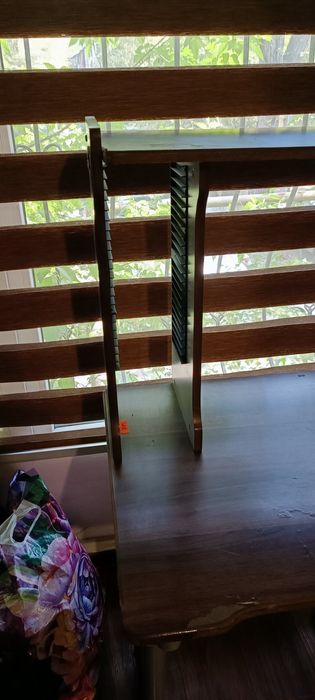 Продам компьютерный стол. Письменный стол.