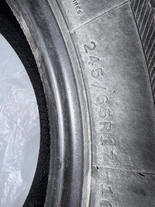 Продается шины 245/65r17