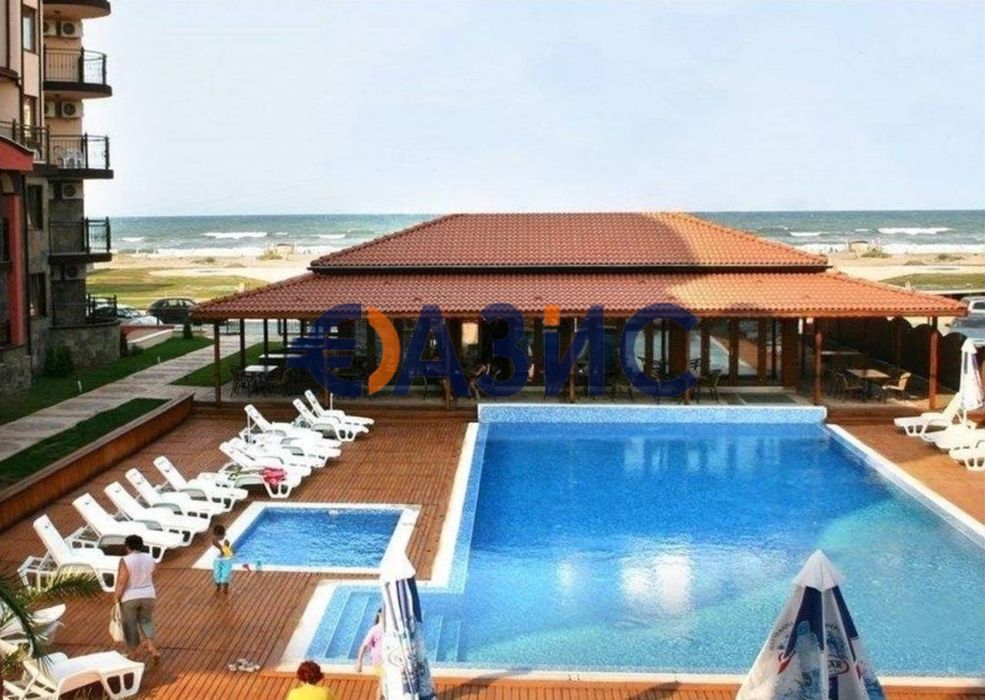 Продава се Хотел в Царево - 11365 кв.м за 463 €/кв.м - Снимка #12