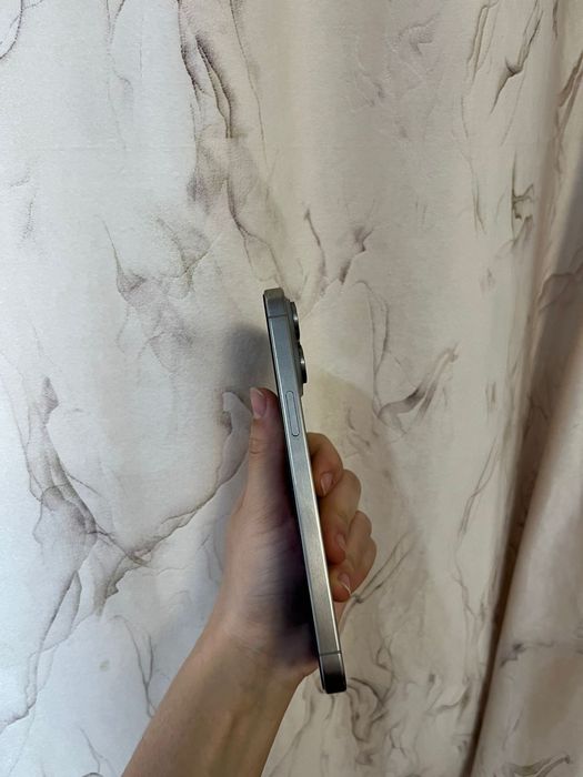 Продам айфон 15 про Макс