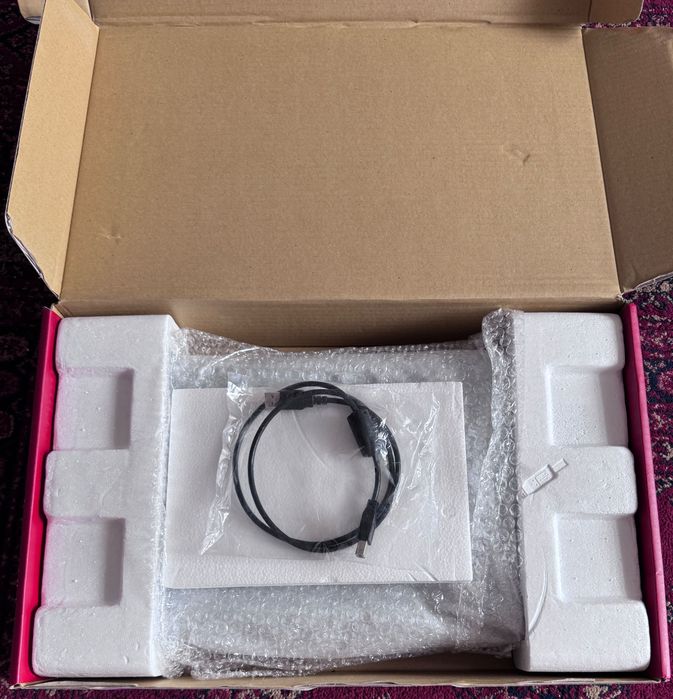 Controller Akai APC40 MKII – Doar desigilat și testat (Nou / Full Box)