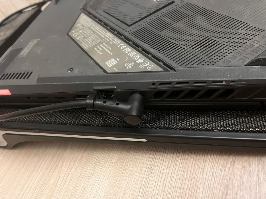 Продам ноутбук без торга