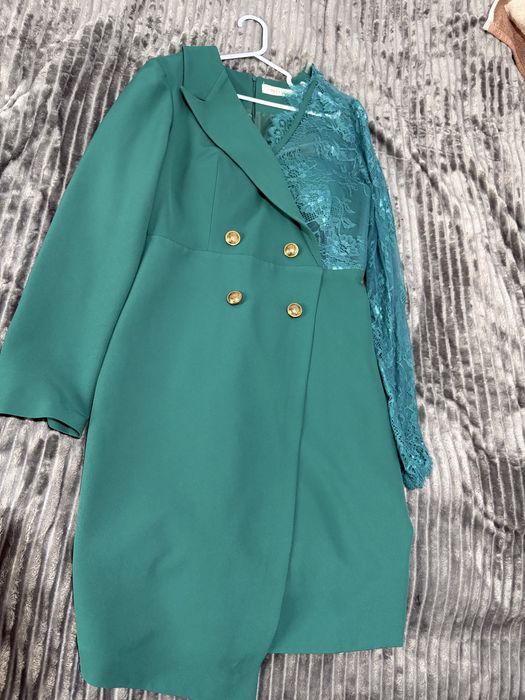 Официална рокля