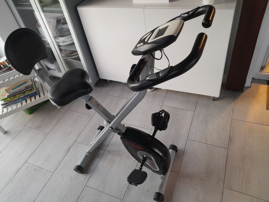 Vând bicicletă fitness ENKEEO Magnetic bike
