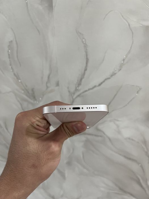 Продам iPhone 13 128gb в идеальном состоянии