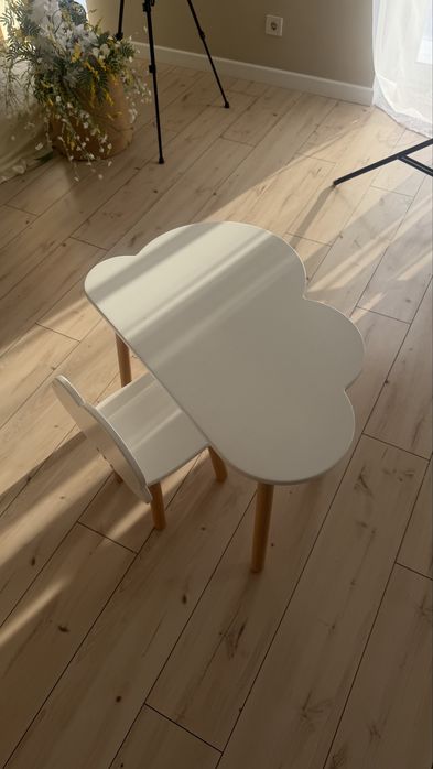 Детский стол и стул