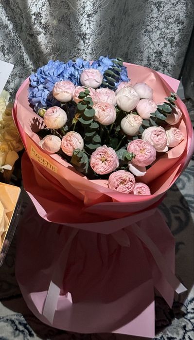 Букет свежых пион