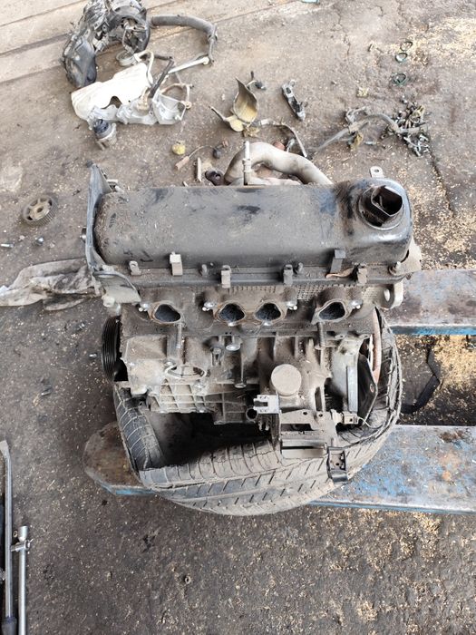 Двигател G 4 1,6 i 74 kw 101 k APF 99/00г