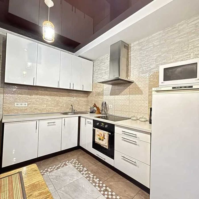 Дава се под наем Двустаен апартамент в София, Център - 64 кв.м за 397.8 € - Снимка #3