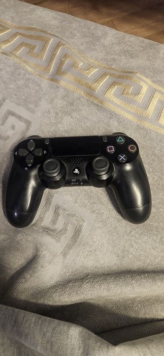 Джойстик от пс4.