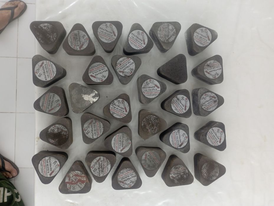 Продам сегменты на шлифовальную машину