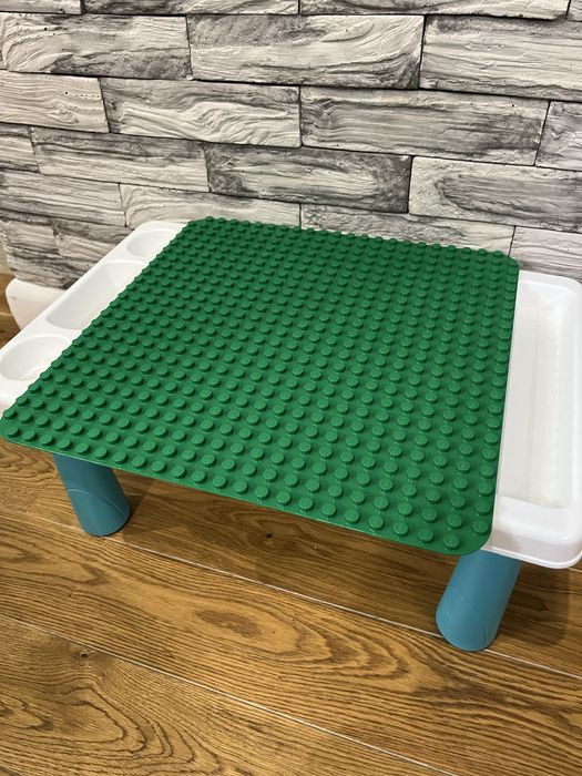 Lego duplo 4 набора, столик и пластина