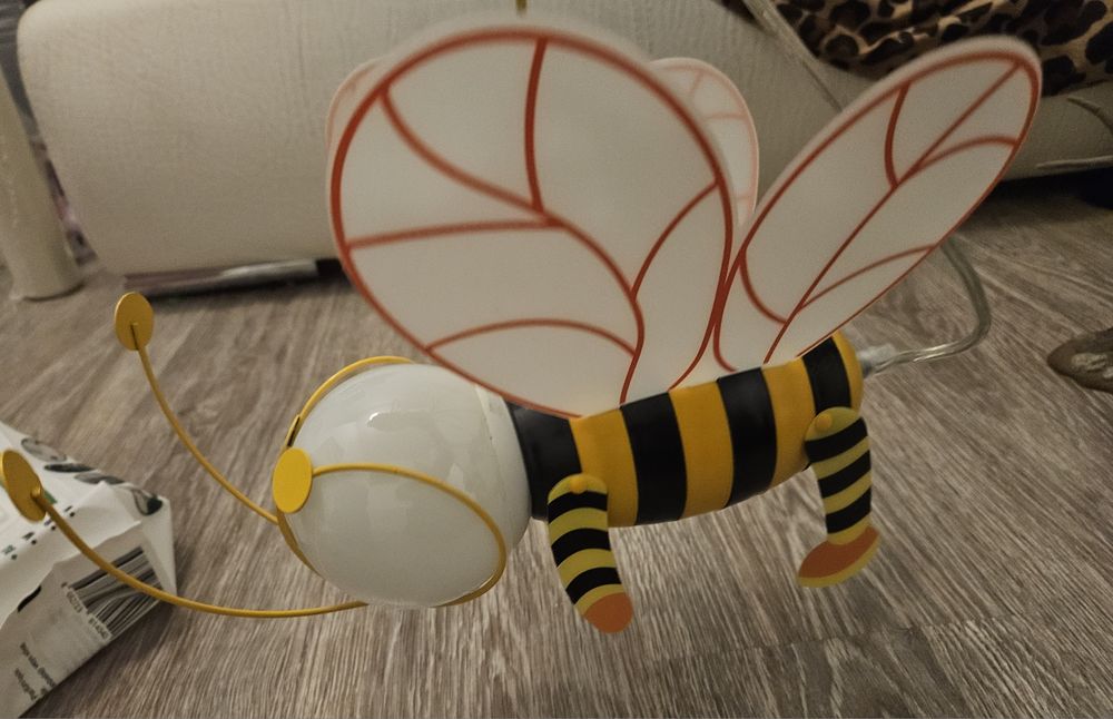 Lustra- albinuta-  e 27