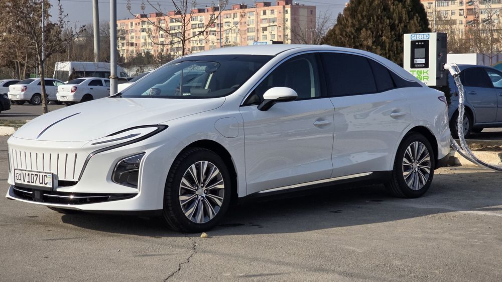 Hongqi e-qm5 (500км) сотилади, ўзимники. Продаётся свой!