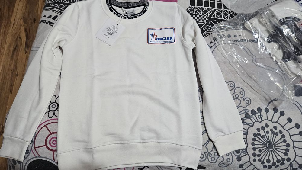 Нова бяла детска блуза 3-4г. до 10г