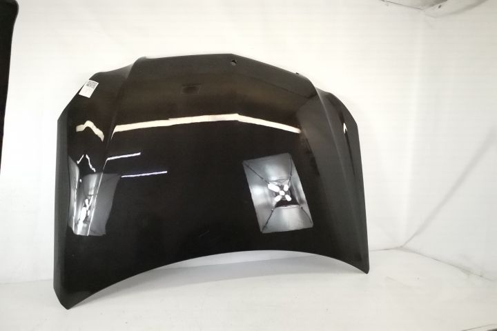 Оригинален преден капак в добро състояние Мерцедес-Бенц / Mercedes-Ben