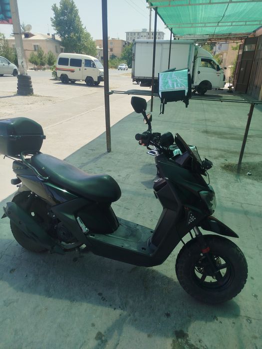 Samuray benzinli skuter sotiladi tank skiterlardi bemalol yutadi