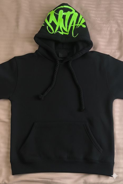 Худи Syna world .