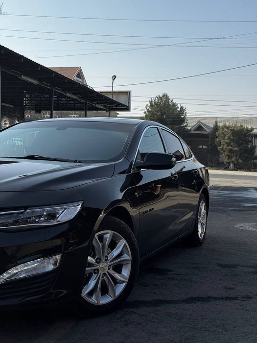 Malibu 2 turbo  sotiladi