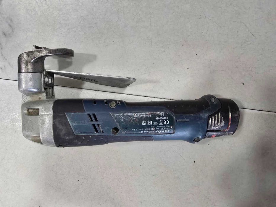 Акумулаторна ножица за ламарина BOSCH GSC 12V-13 / 2 броя